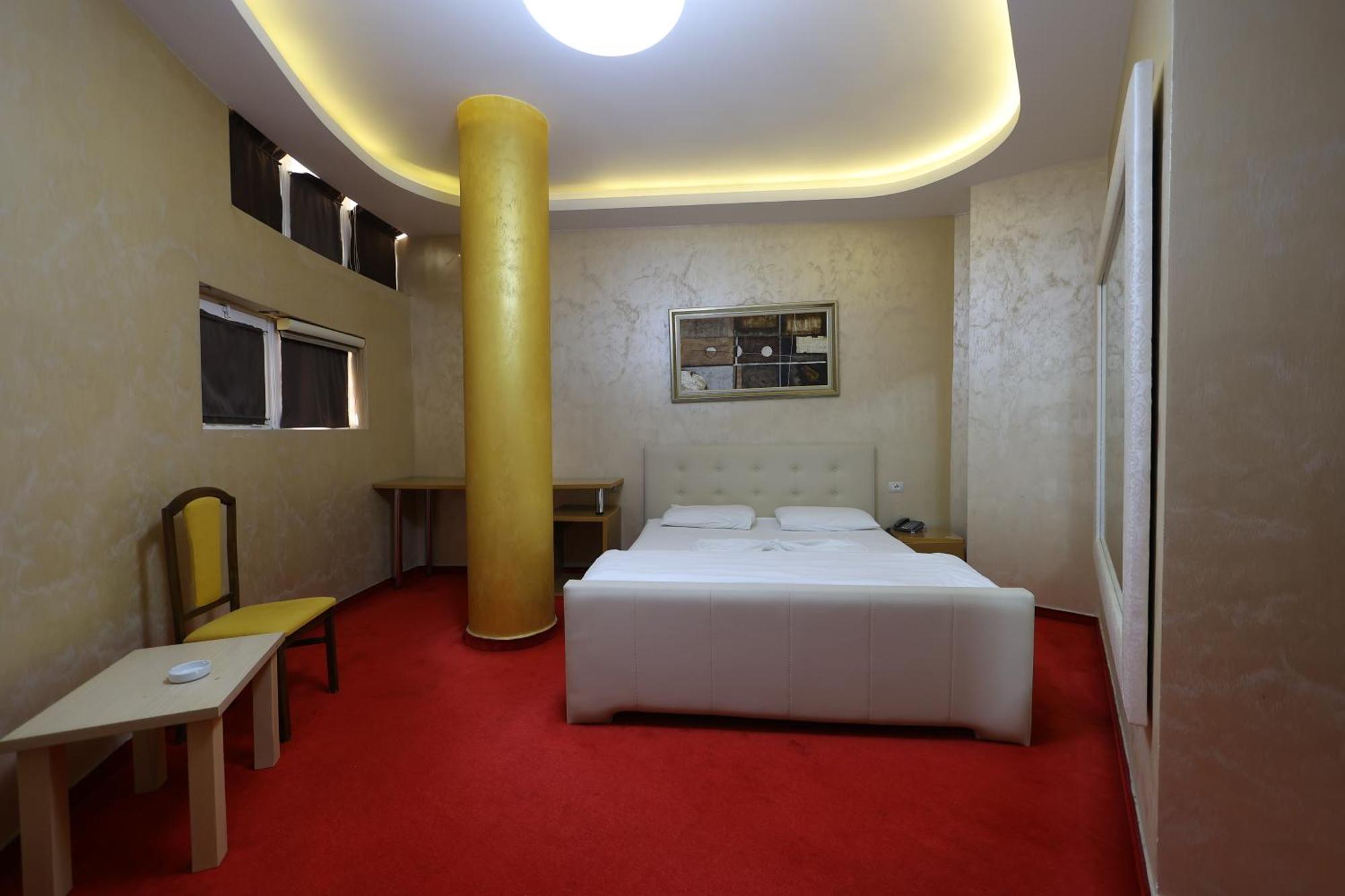 Hotel Gjuta Farke e Madhe Exterior photo